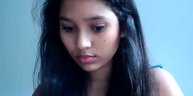 Viddesi Xxx Videos - Indian Desi Teen In Glasses Squirting On Webcam 5:36 HD Indian Porno Videos
